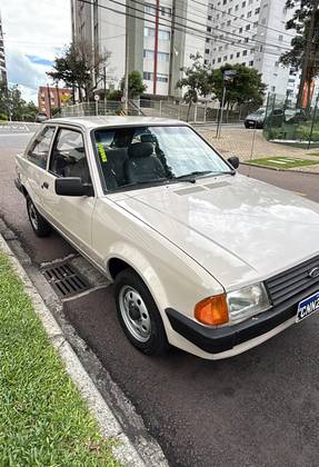 FORD ESCORT 1.6 GL 8V ÁLCOOL 2P MANUAL FORD ESCORT 1.6 GL 8V ÁLCOOL 2P MANUAL